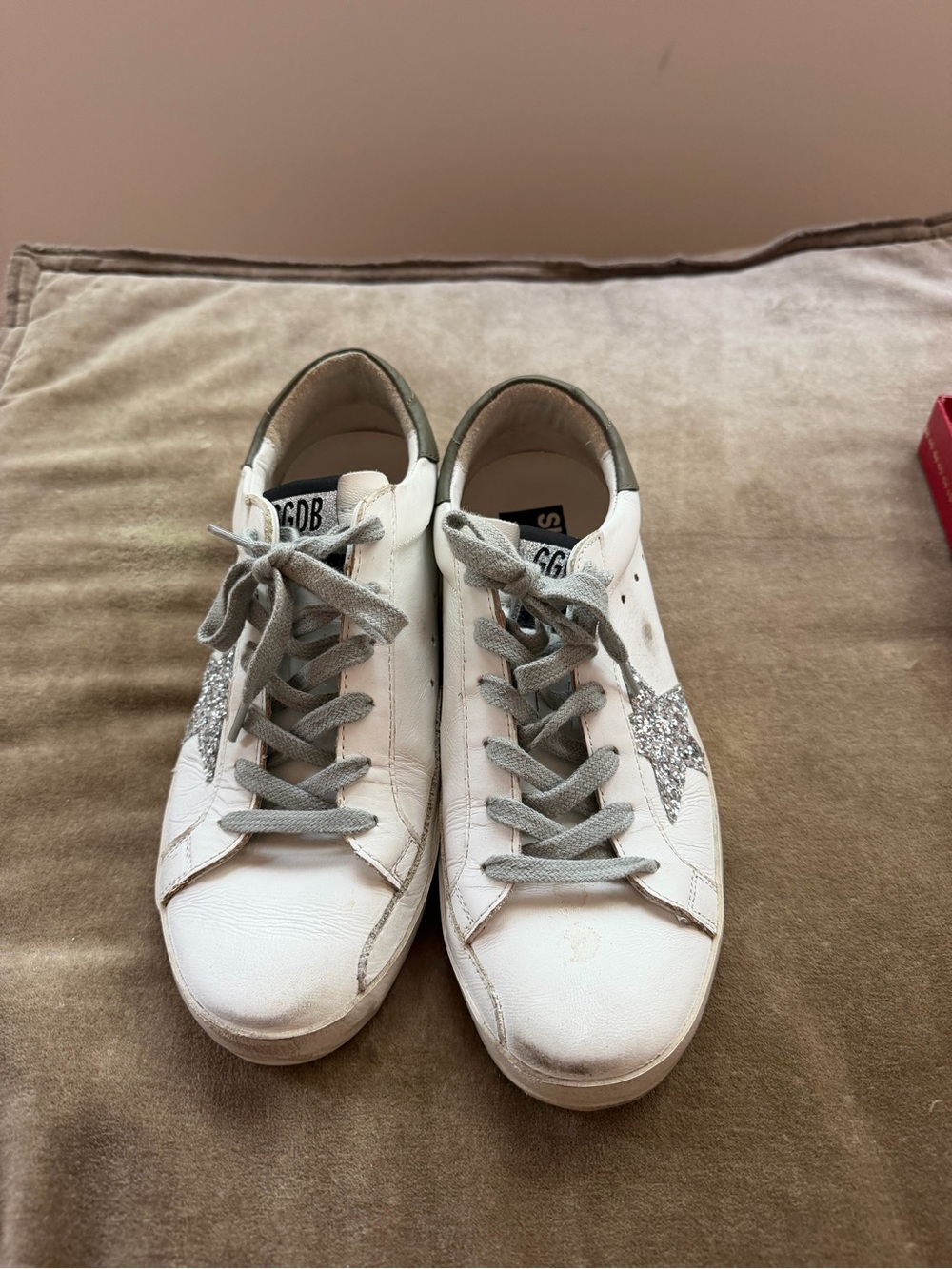 Golden Goose White Leather Sneakers with Silver Glitter Star and Gray Accents - Picture 5 of 5